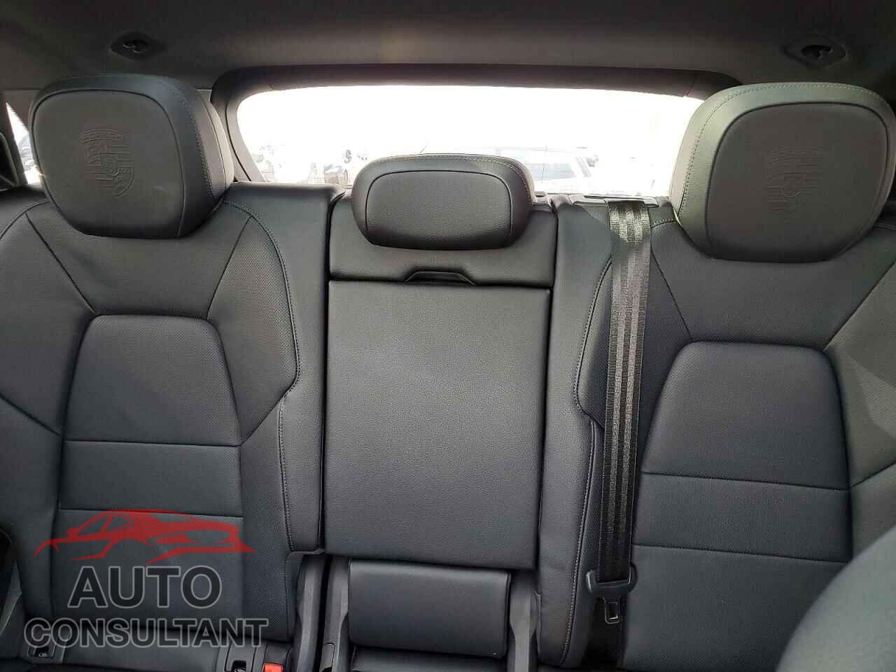PORSCHE CAYENNE 2024 - WP1AA2AY9RDA09740