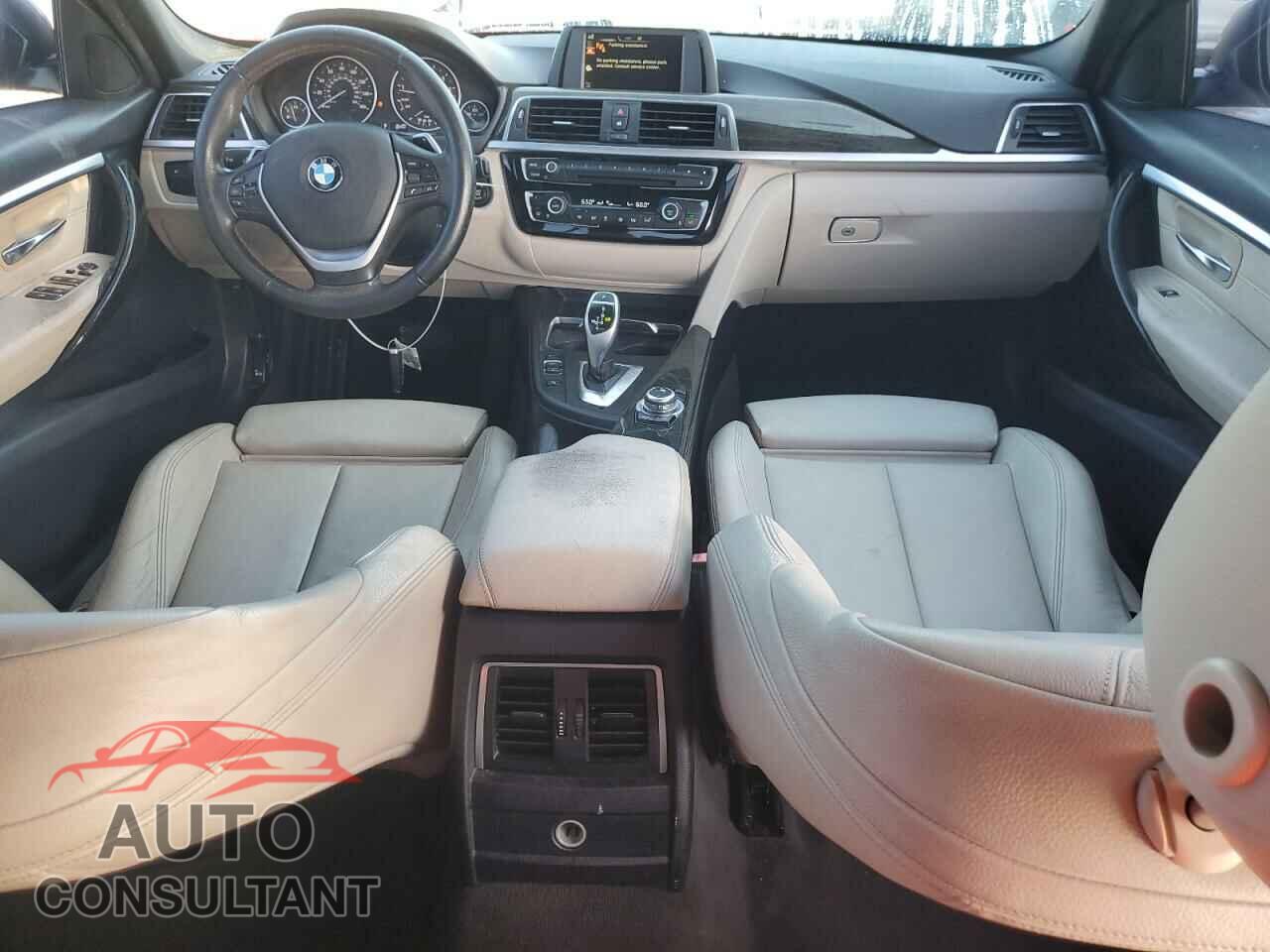 BMW 3 SERIES 2016 - WBA8E9G52GNU28138