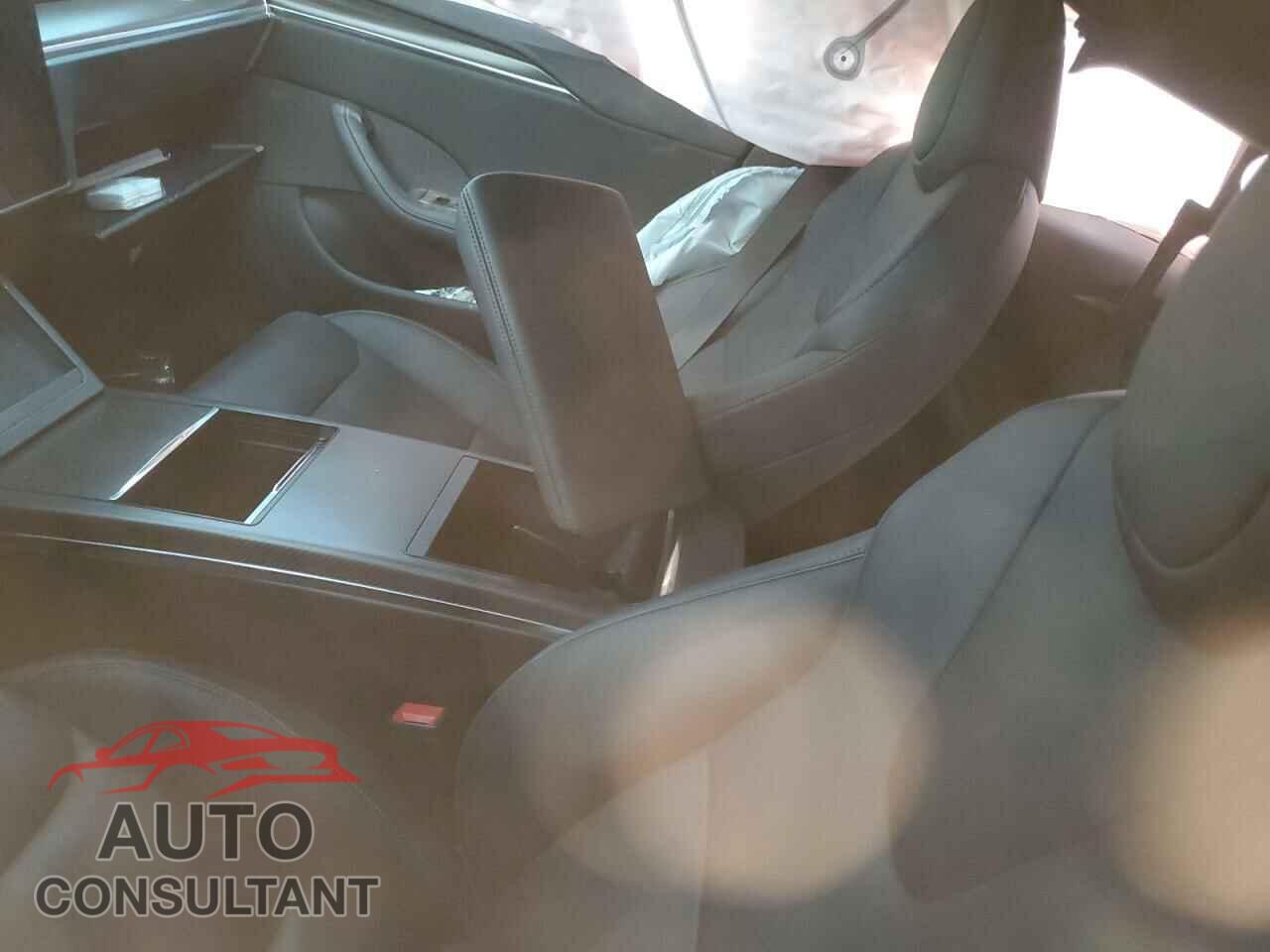 TESLA MODEL S 2021 - 5YJSA1E65MF447181