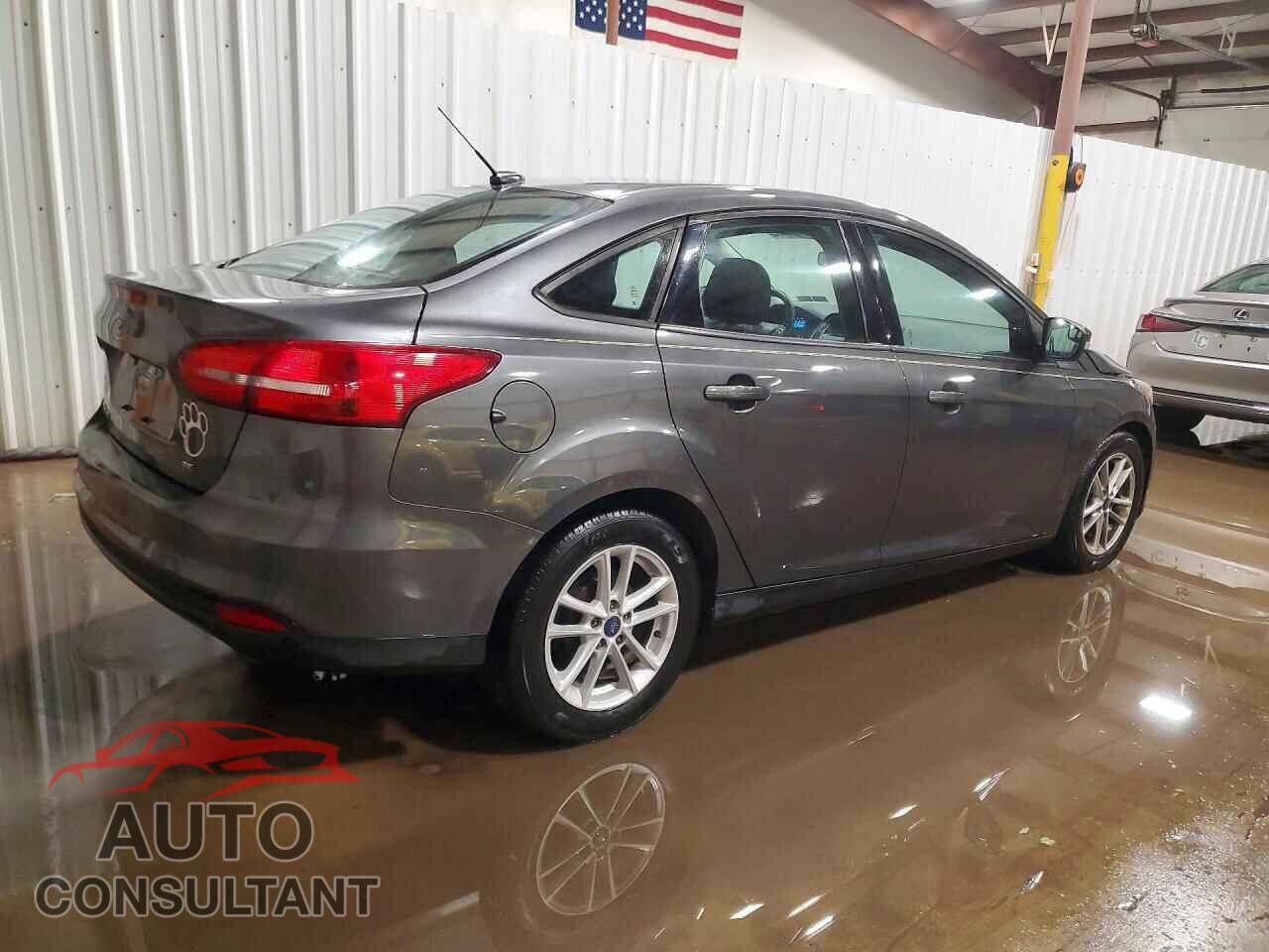 FORD FOCUS 2017 - 1FADP3F20HL217037