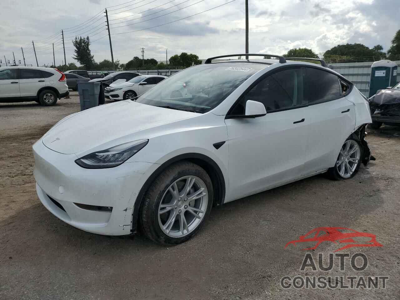 TESLA MODEL Y 2021 - 5YJYGDEE5MF258600