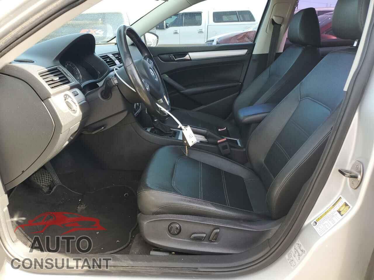 VOLKSWAGEN PASSAT 2012 - 1VWBN7A39CC016600