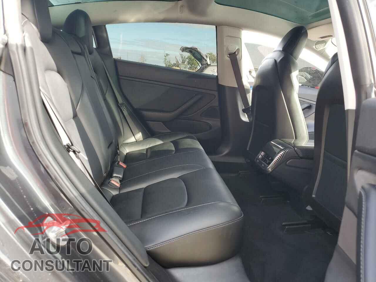 TESLA MODEL 3 2019 - 5YJ3E1EA5KF417611