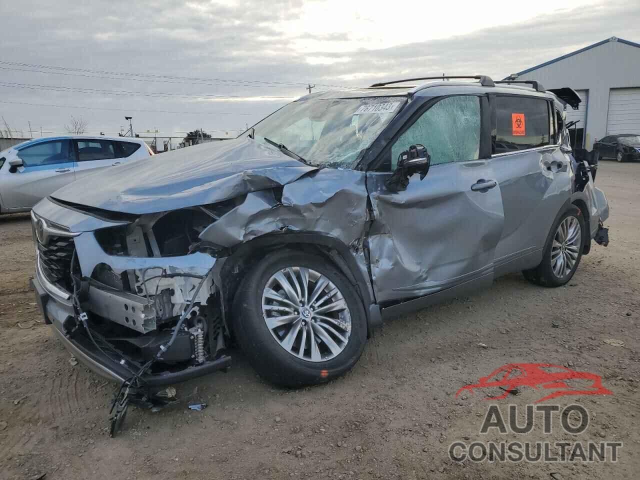 TOYOTA HIGHLANDER 2021 - 5TDFZRBH0MS121671