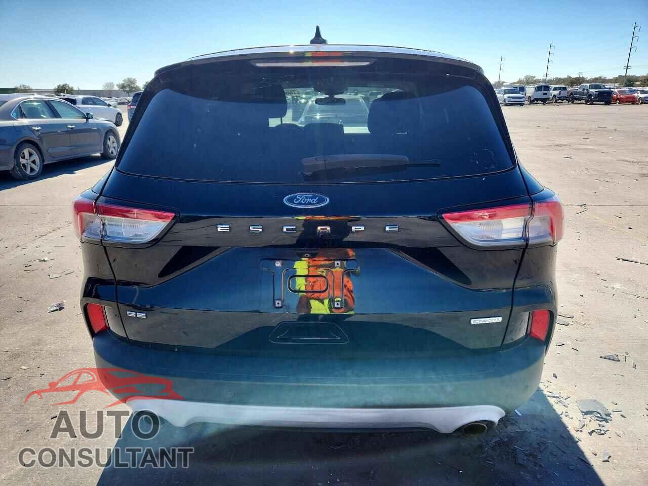 FORD ESCAPE 2020 - 1FMCU0G64LUA81587