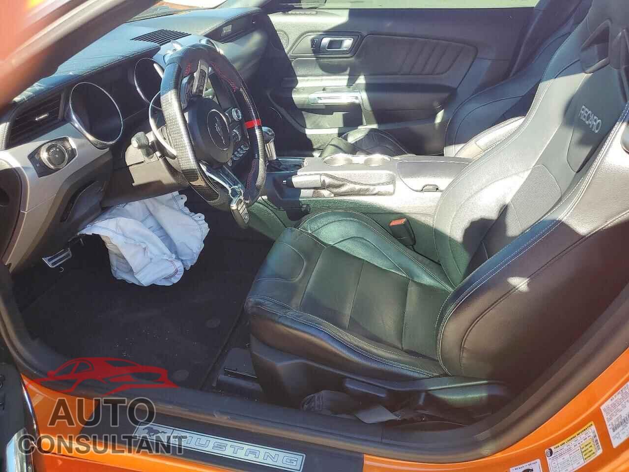FORD MUSTANG 2021 - 1FA6P8CF7M5109297