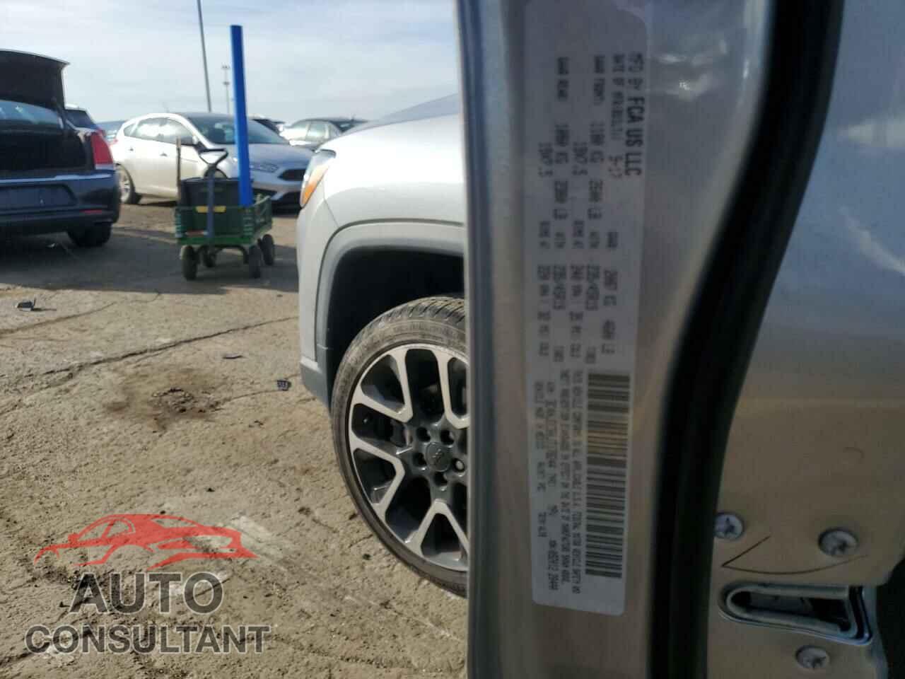 JEEP COMPASS 2018 - 3C4NJDCB0JT178244