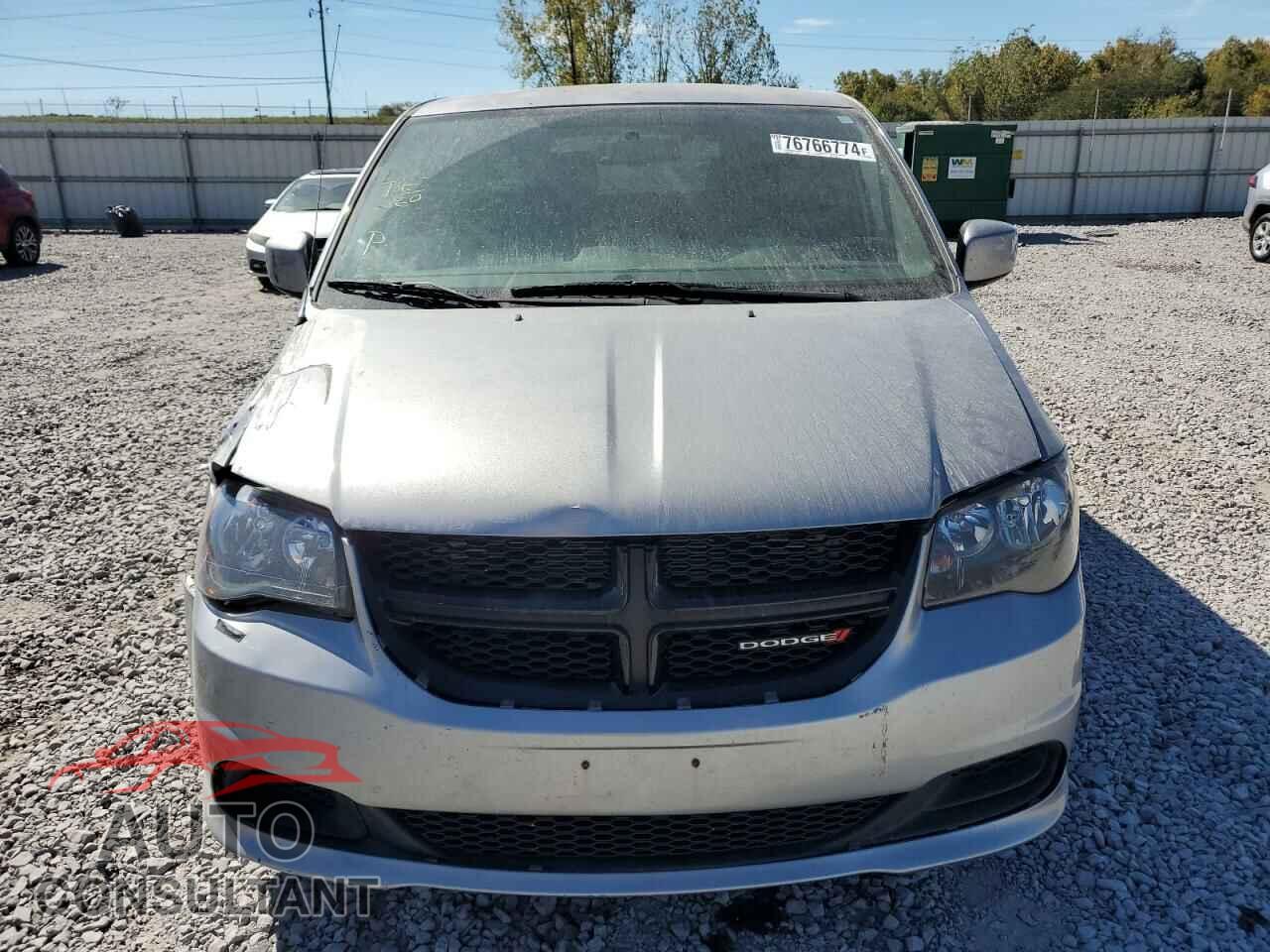 DODGE CARAVAN 2015 - 2C4RDGBG7FR705729