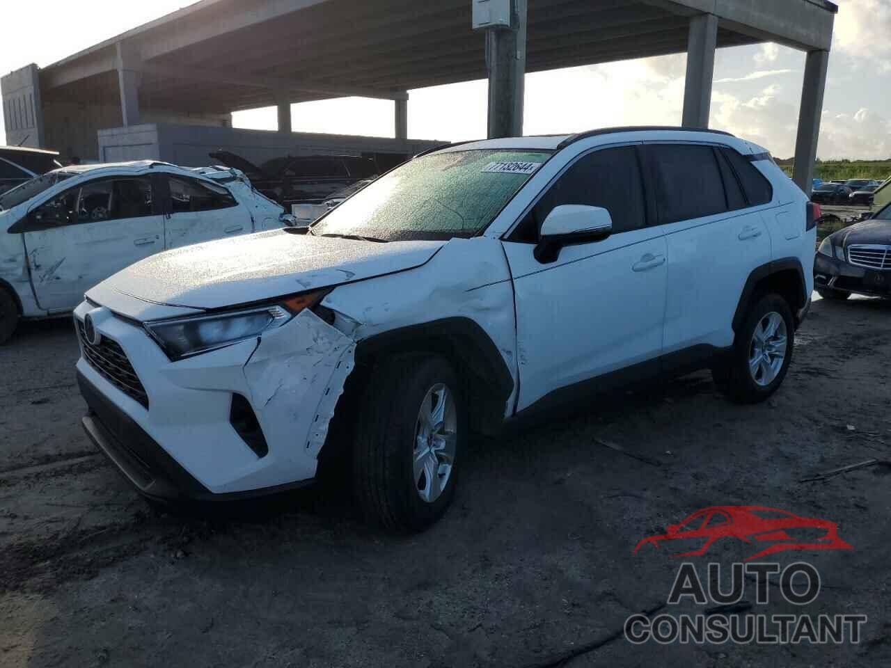 TOYOTA RAV4 2021 - 2T3W1RFV1MC121055