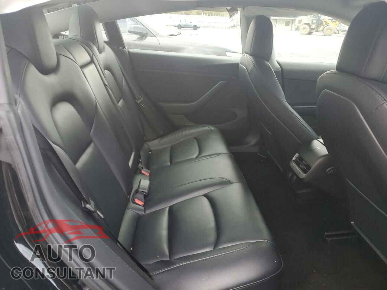 TESLA MODEL 3 2022 - 5YJ3E1EA7NF371445