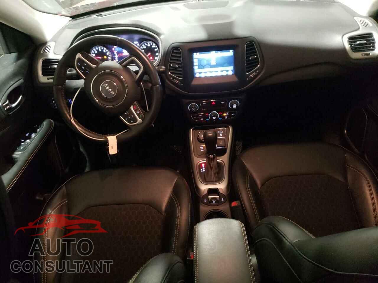JEEP COMPASS 2020 - 3C4NJDBB3LT150376