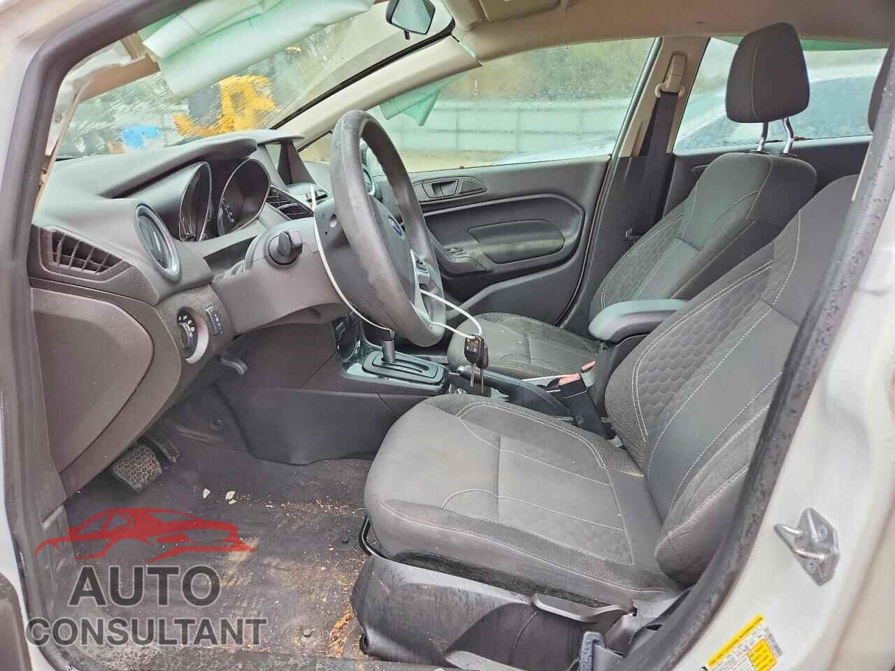 FORD FIESTA 2017 - 3FADP4EJ6HM130157