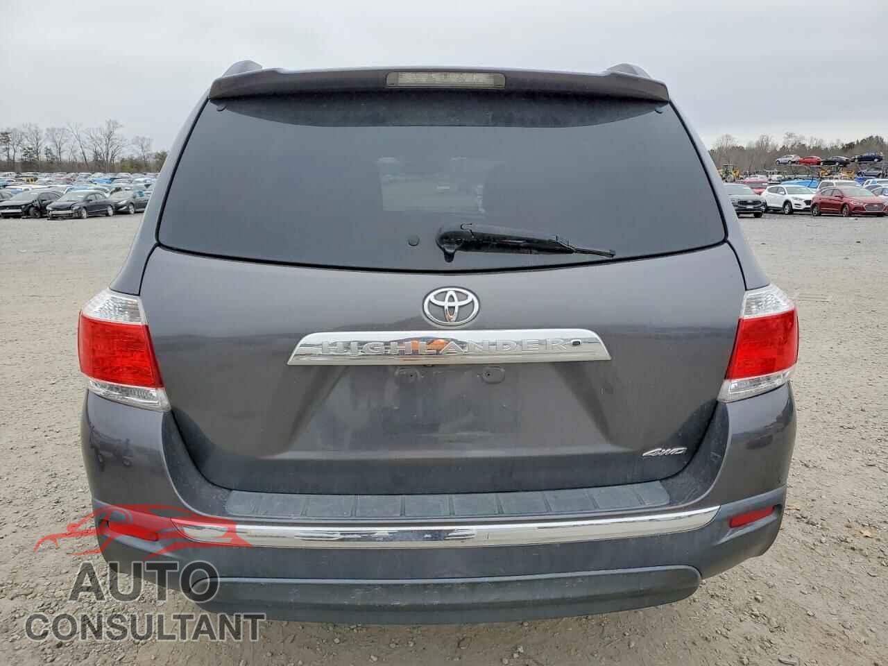 TOYOTA HIGHLANDER 2011 - 5TDBK3EHXBS067434