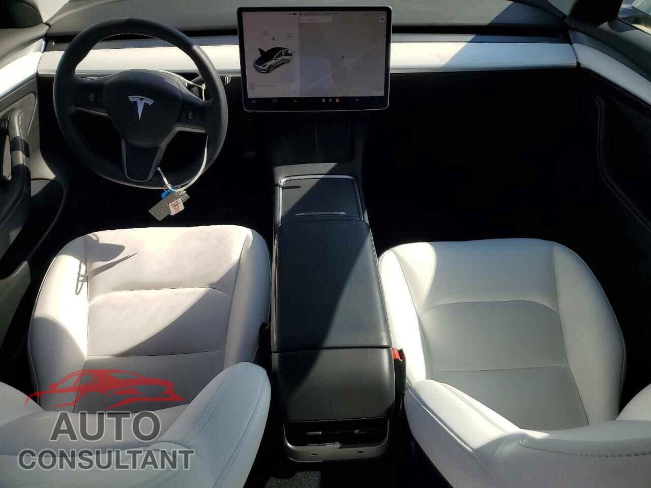 TESLA MODEL 3 2022 - 5YJ3E1EA8NF155006