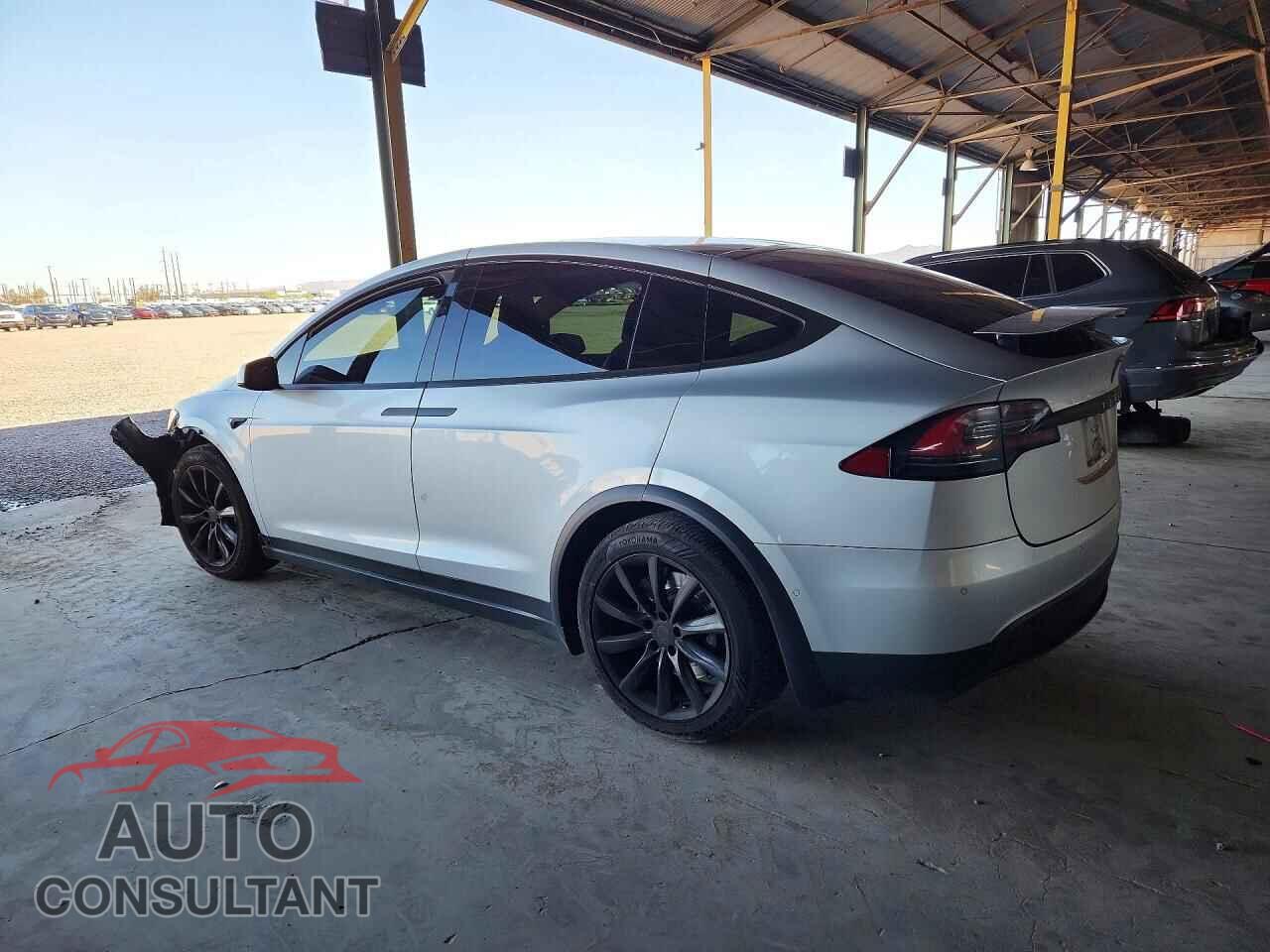 TESLA MODEL X 2017 - 5YJXCBE21HF035655
