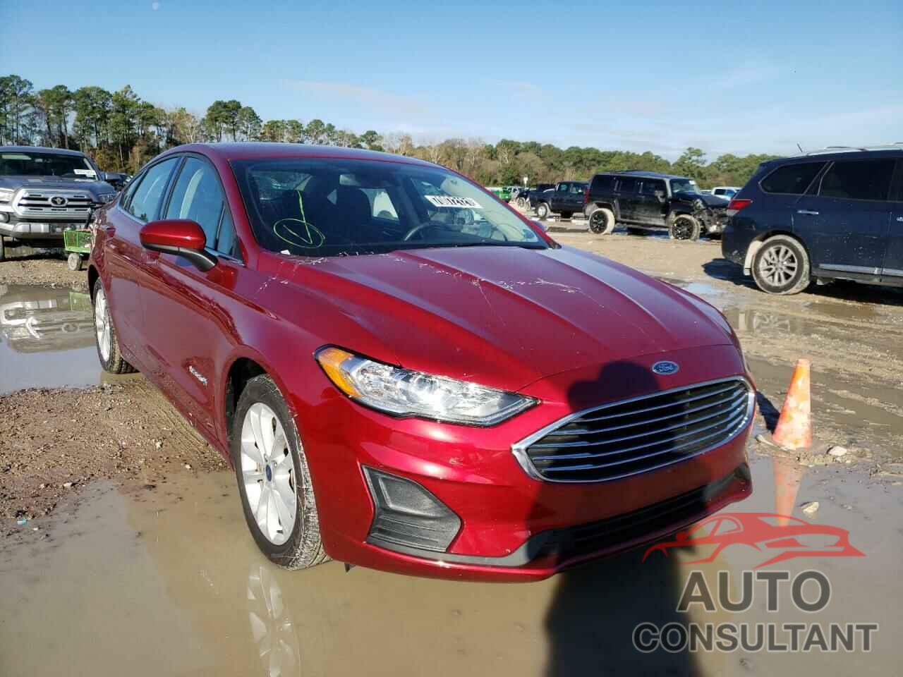 FORD FUSION 2019 - 3FA6P0LU5KR196675