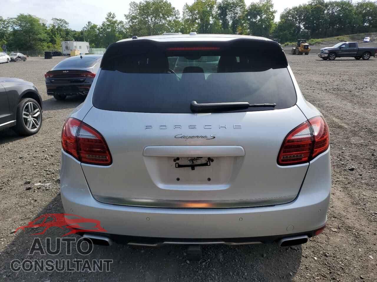 PORSCHE CAYENNE 2013 - WP1AB2A25DLA81381
