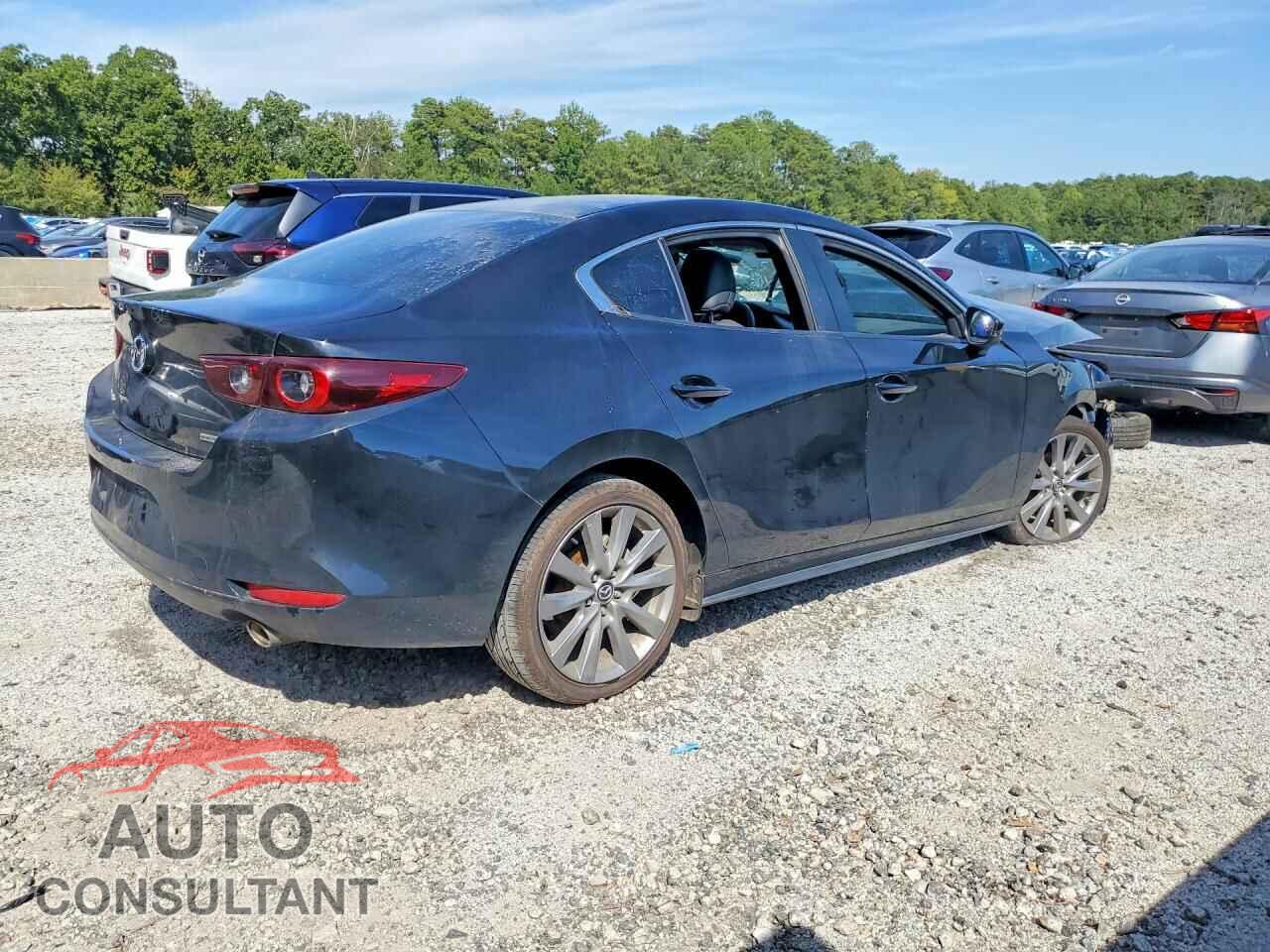 MAZDA 3 2023 - 3MZBPACM4PM359820