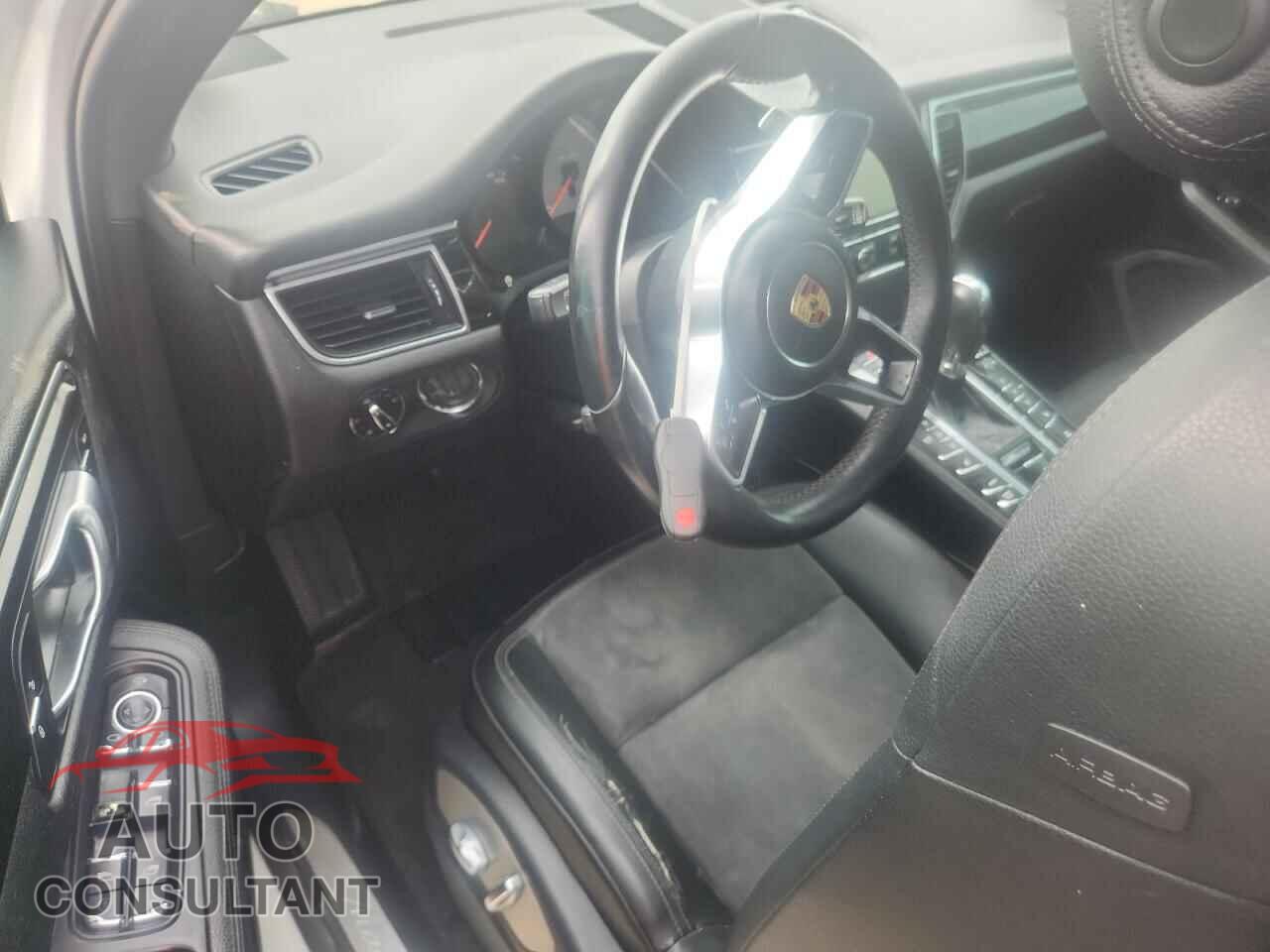 PORSCHE MACAN 2016 - WP1AB2A58GLB45329