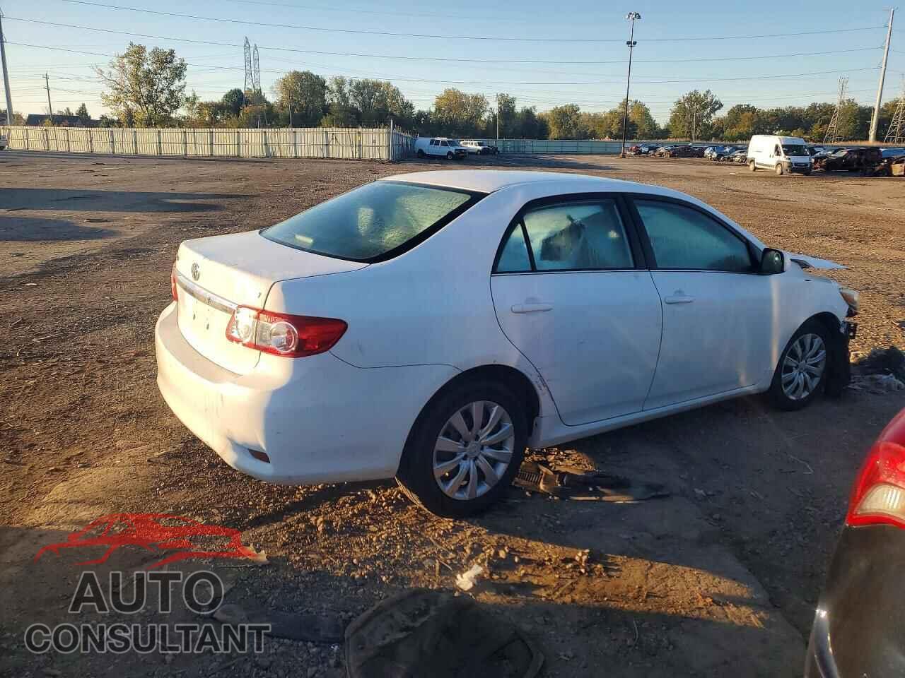 TOYOTA COROLLA 2013 - 2T1BU4EE3DC093343