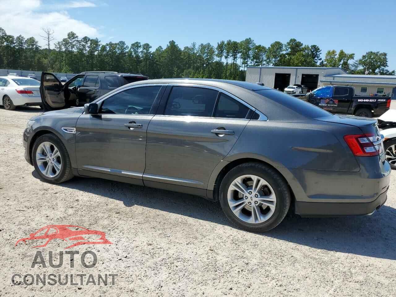 FORD TAURUS 2016 - 1FAHP2E84GG131092