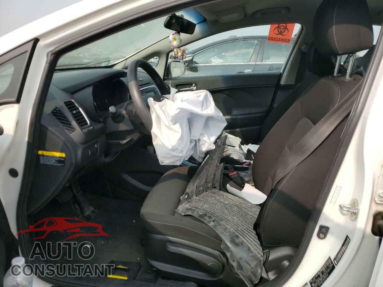 KIA FORTE 2017 - 3KPFK4A73HE065368