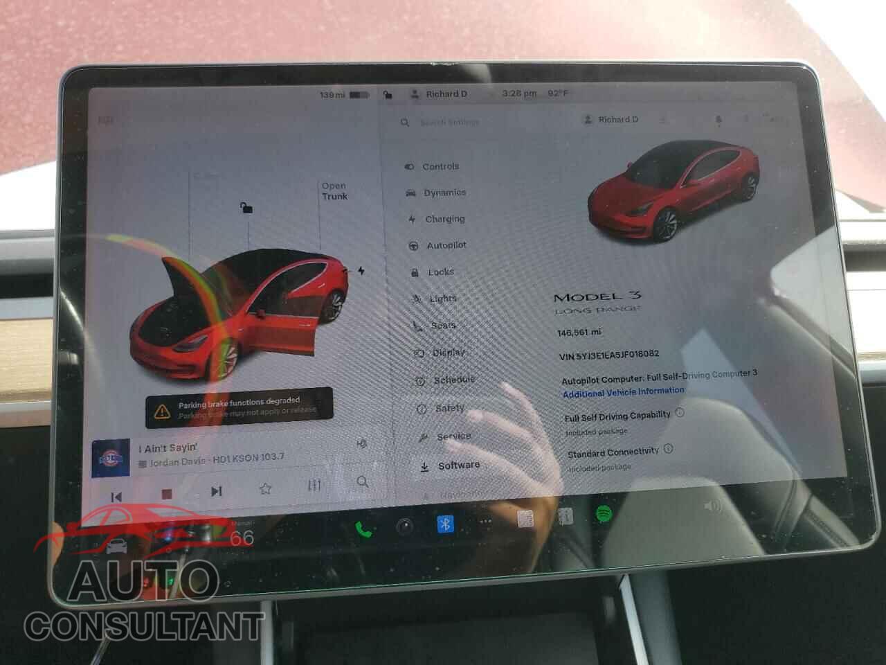 TESLA MODEL 3 2018 - 5YJ3E1EA5JF018082