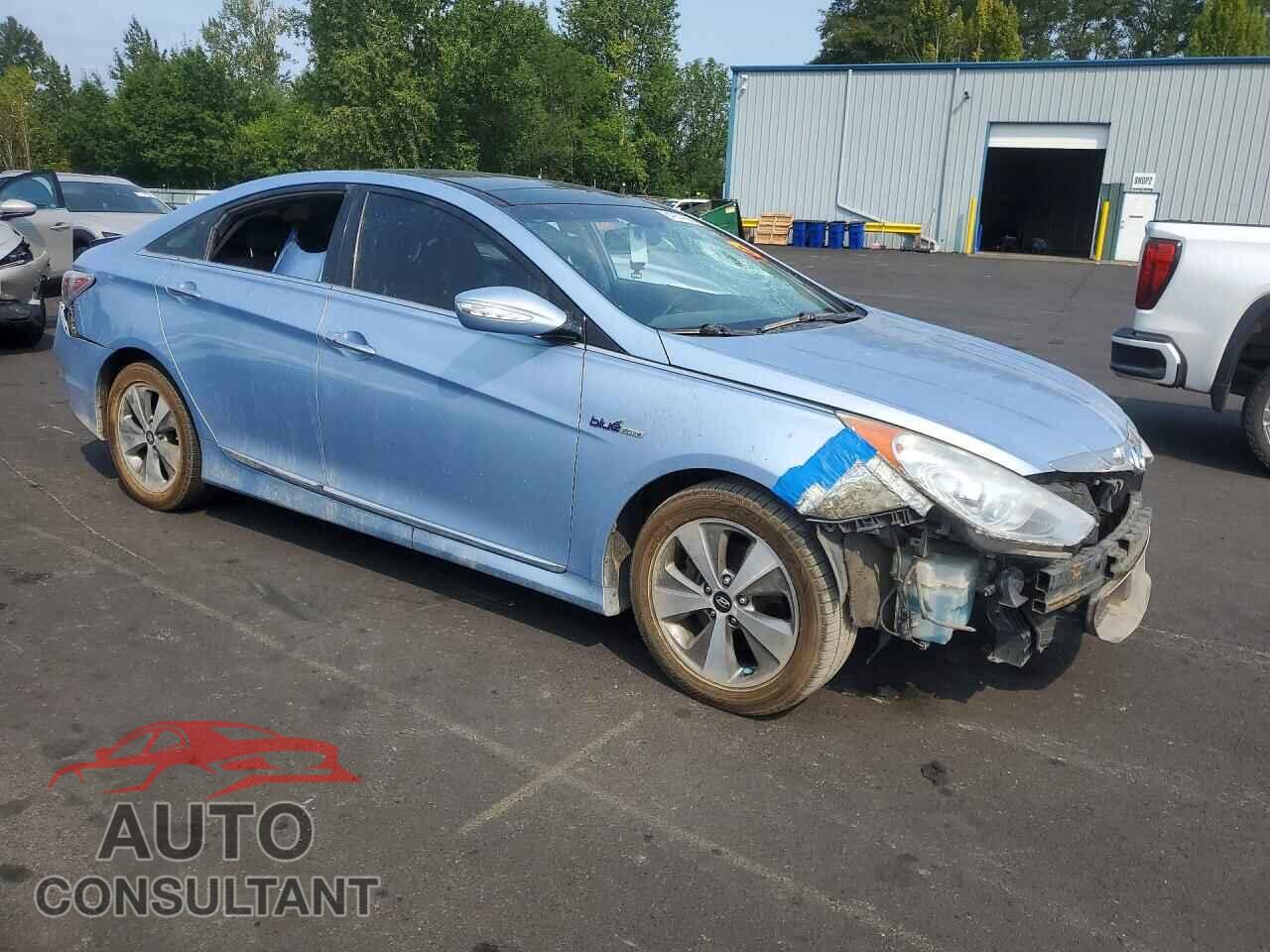 HYUNDAI SONATA 2012 - KMHEC4A45CA059920