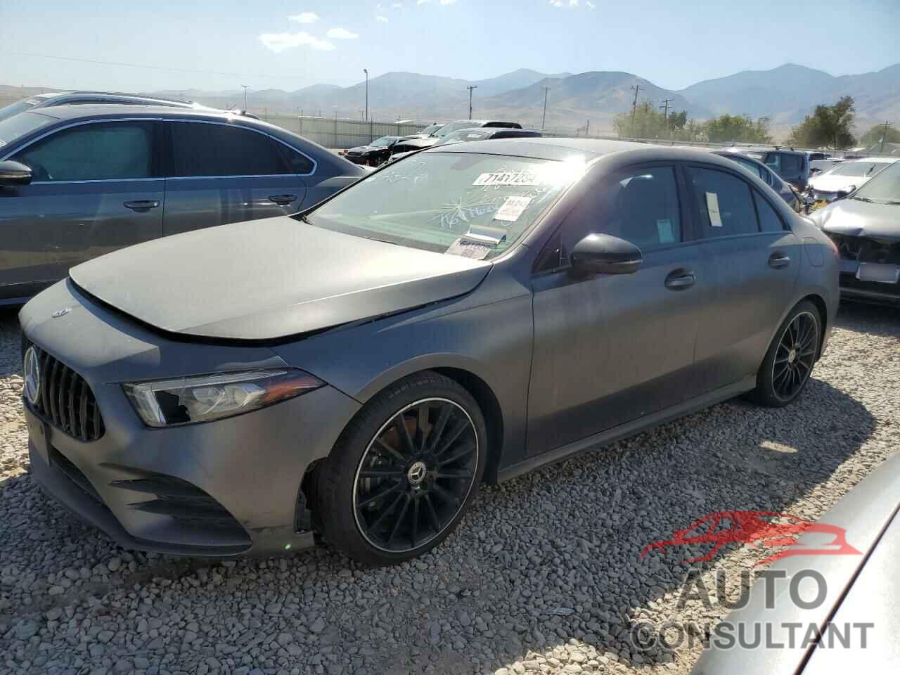 MERCEDES-BENZ A-CLASS 2019 - WDD3G4EB2KW012506