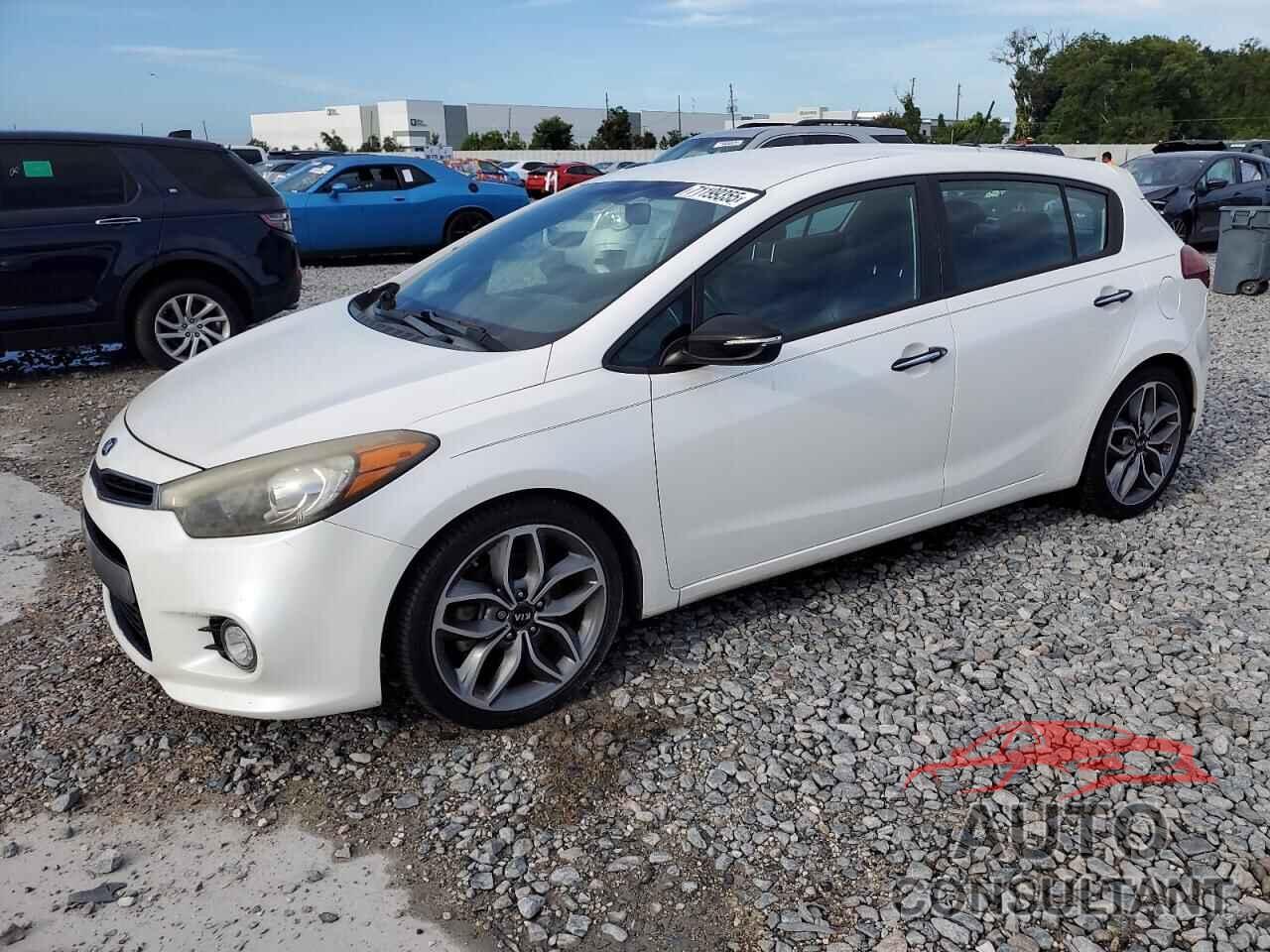 KIA FORTE 2016 - KNAFZ5A34G5562094