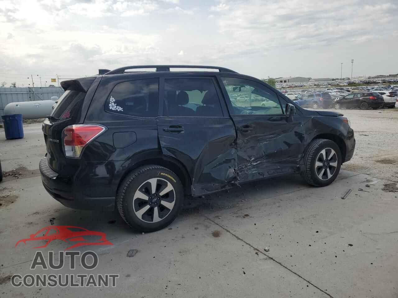 SUBARU FORESTER 2018 - JF2SJAEC2JH459520