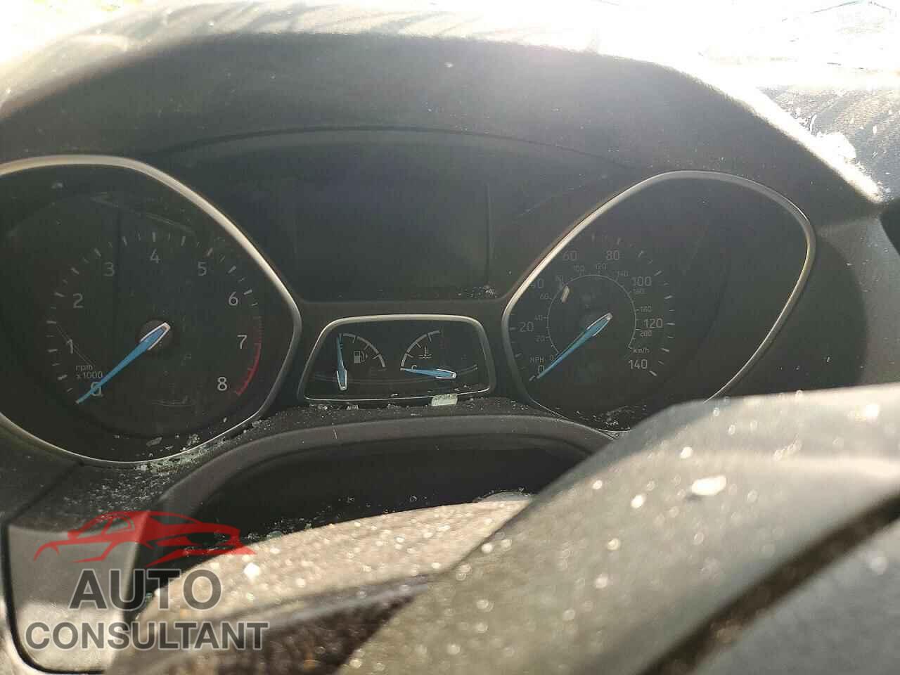 FORD FOCUS 2018 - 1FADP3J22JL233480
