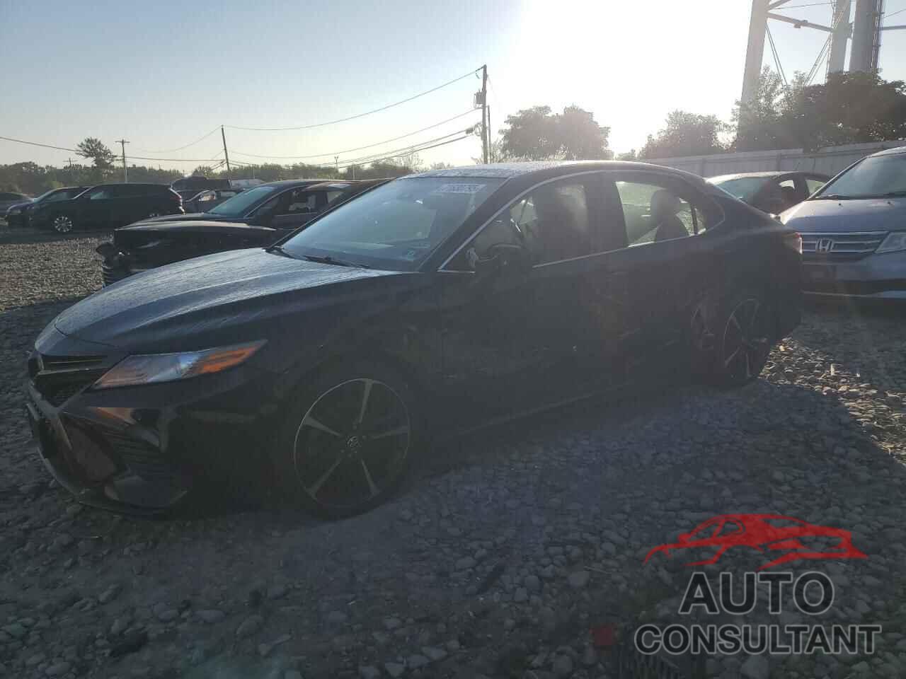 TOYOTA CAMRY 2018 - 4T1B61HK0JU131423