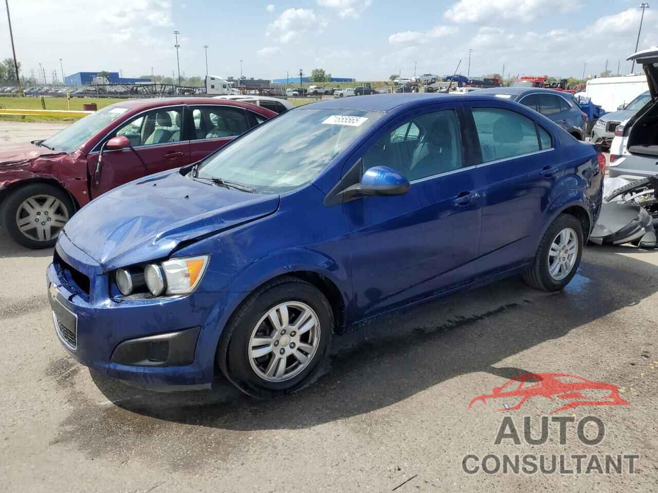 CHEVROLET SONIC 2013 - 1G1JC5SH7D4187577