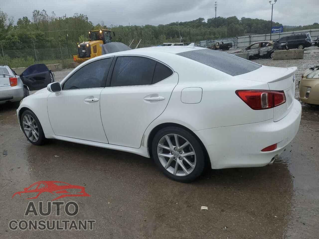 LEXUS IS 2011 - JTHBF5C22B5142176