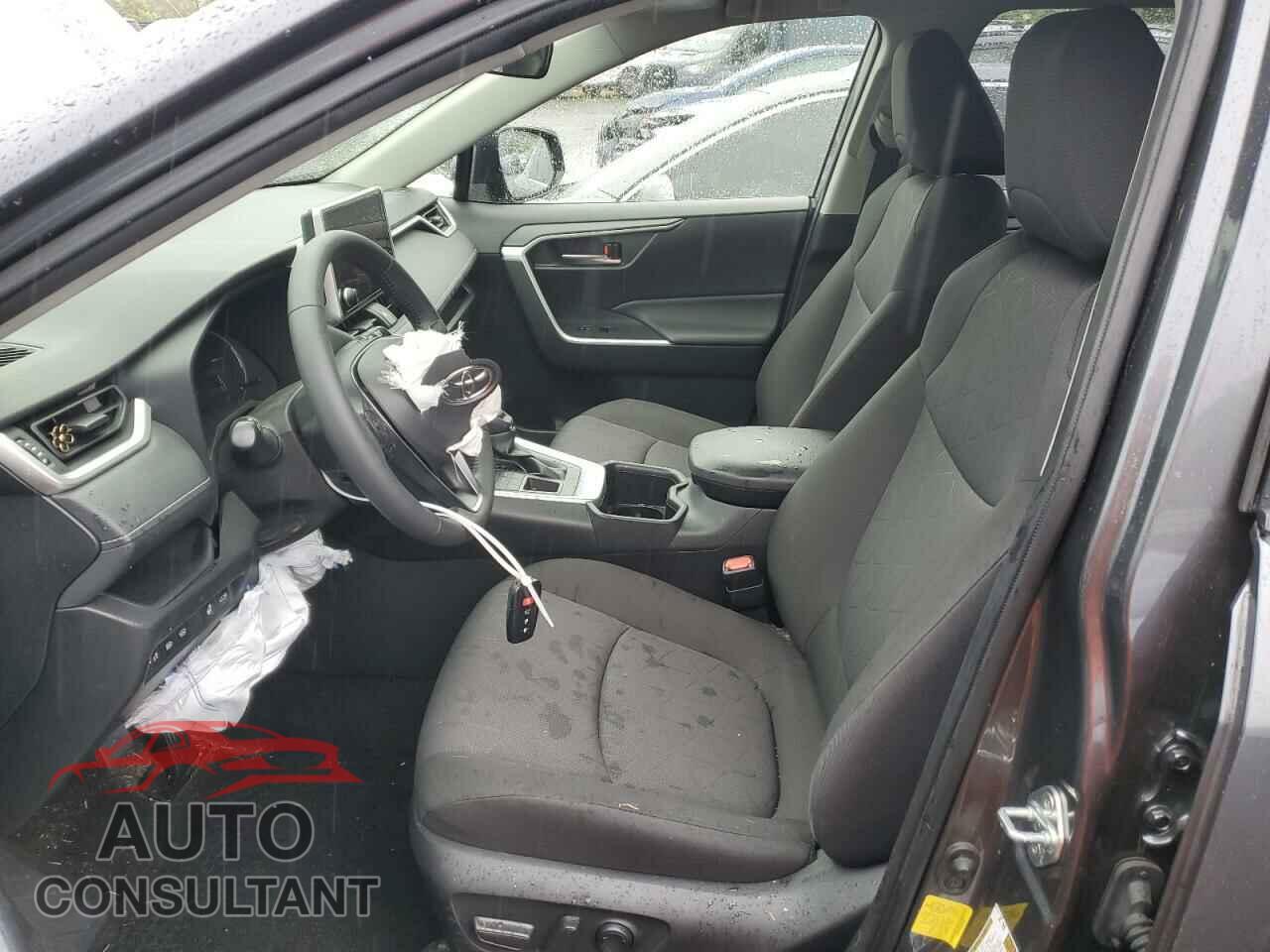 TOYOTA RAV4 2023 - JTMP1RFV9PD094451