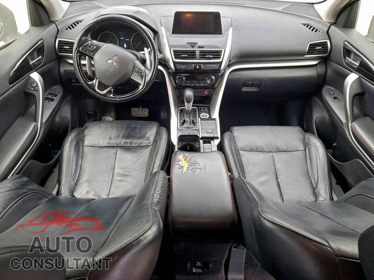 MITSUBISHI ECLIPSE 2018 - JA4AT5AA6JZ046116