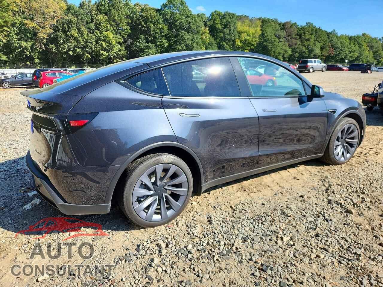TESLA MODEL Y 2026 - 7SAYGDEE5TA667386