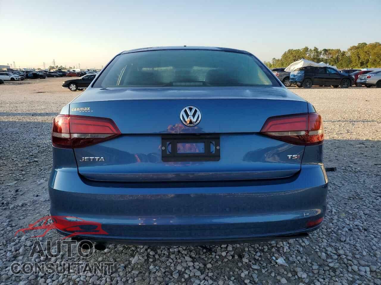 VOLKSWAGEN JETTA 2018 - 3VW2B7AJ9JM229730