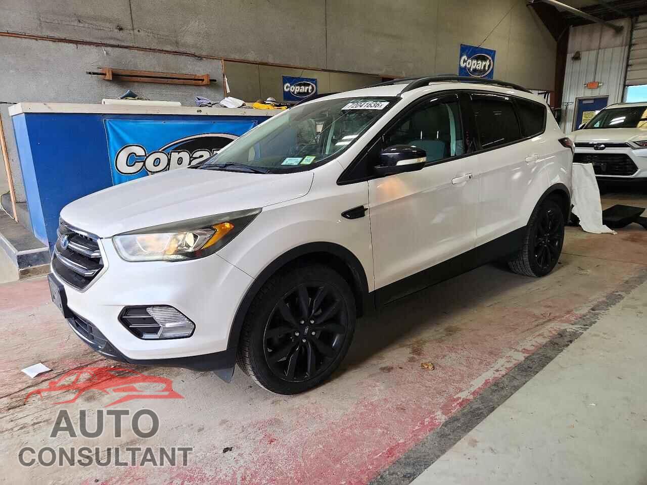 FORD ESCAPE 2017 - 1FMCU9JD5HUC46033
