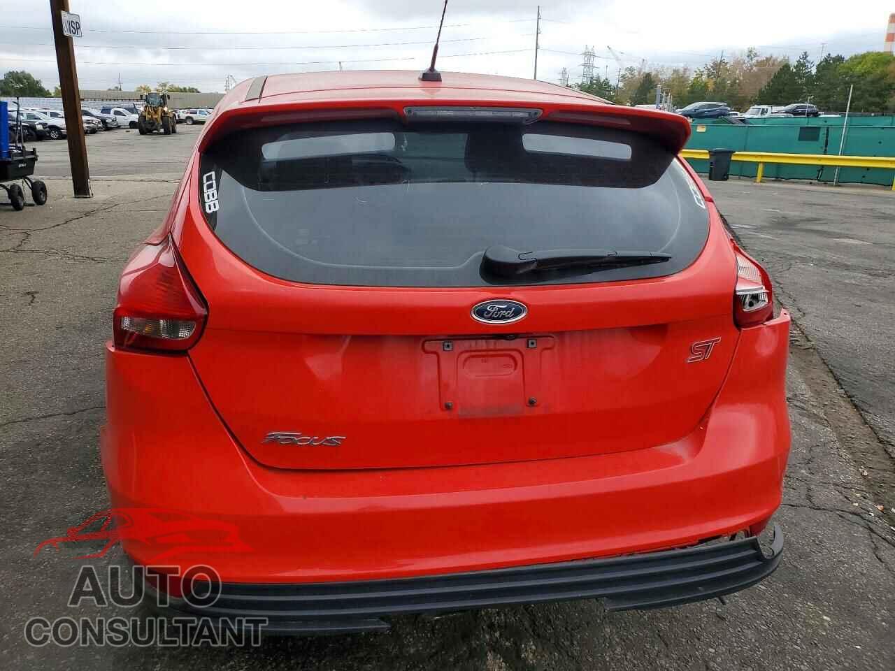 FORD FOCUS 2017 - 1FADP3L94HL229855