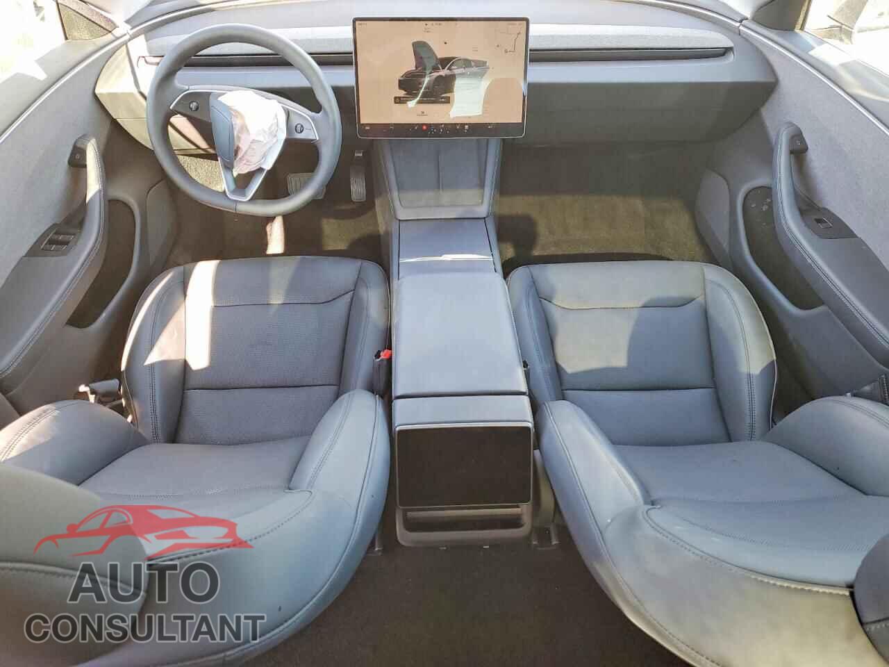 TESLA MODEL 3 2025 - 5YJ3E1EA8SF024394