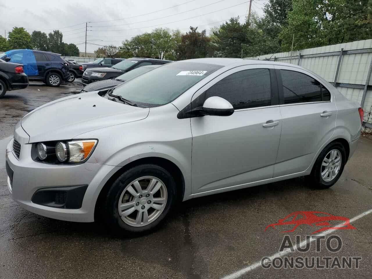 CHEVROLET SONIC 2016 - 1G1JC5SH3G4143192