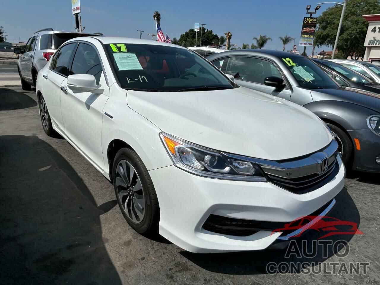 HONDA ACCORD 2017 - JHMCR6F33HC010988