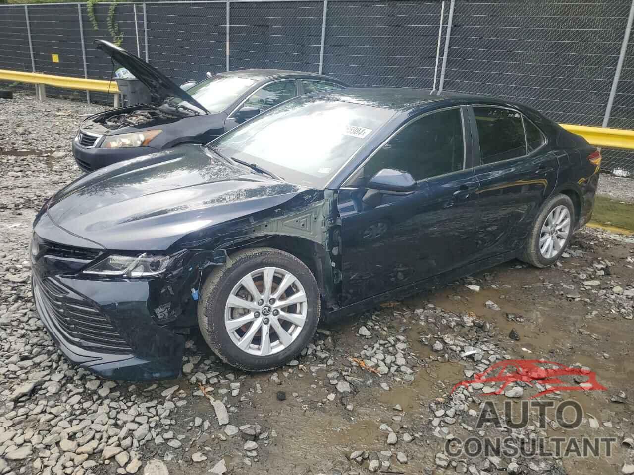 TOYOTA CAMRY 2018 - JTNB11HK8J3034071