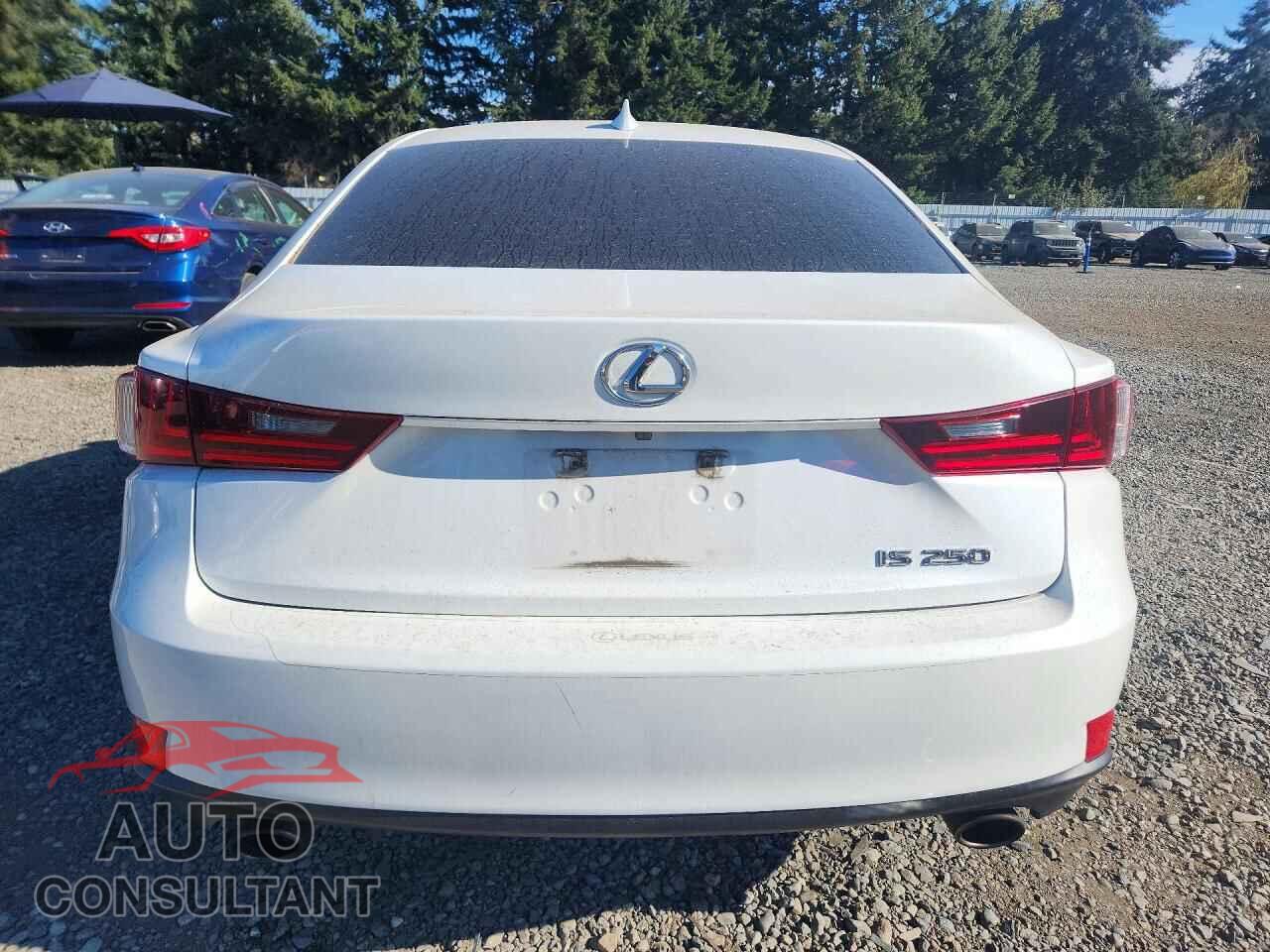 LEXUS IS 2014 - JTHBF1D23E5022172