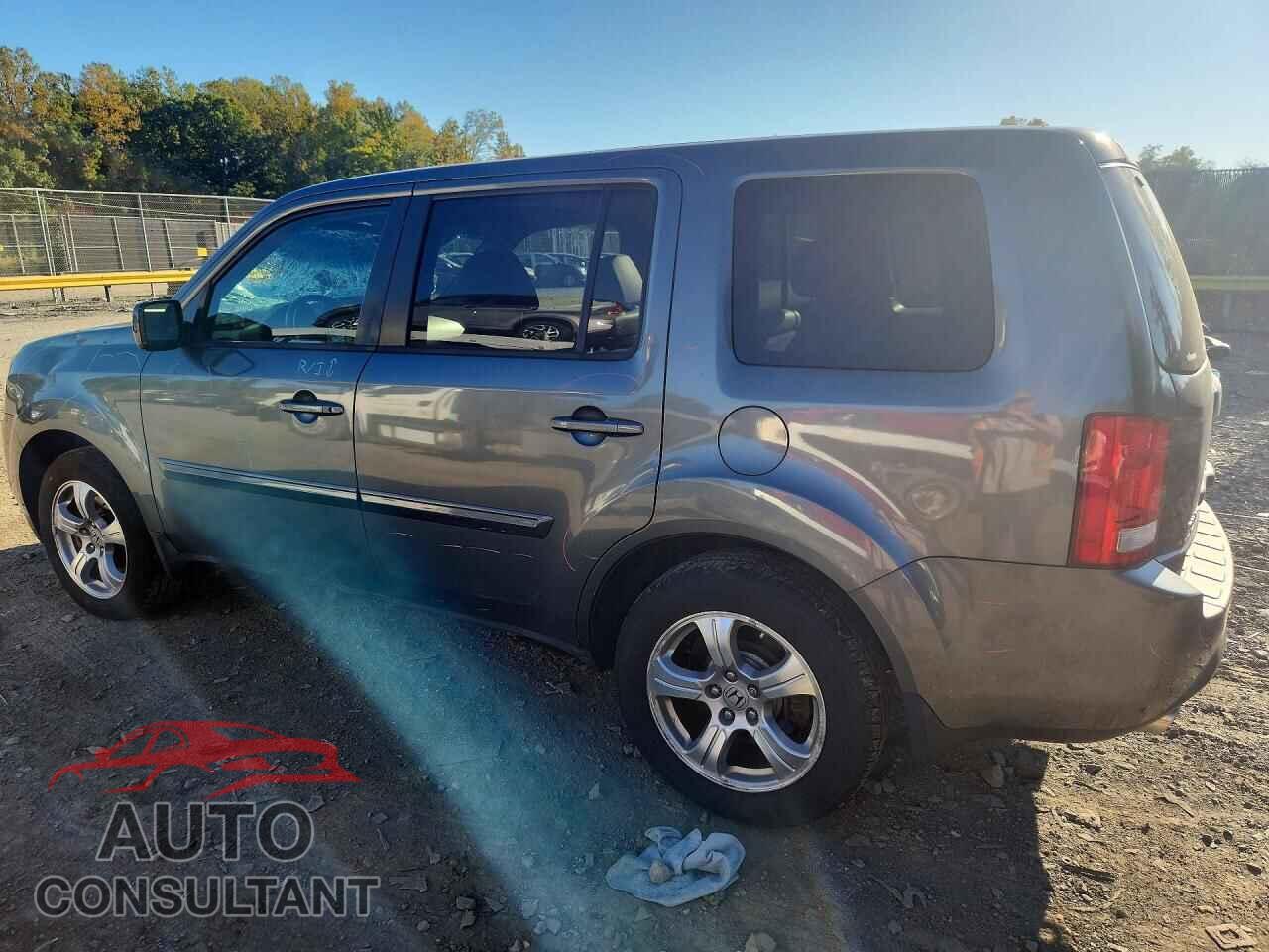 HONDA PILOT 2013 - 5FNYF4H5XDB029523