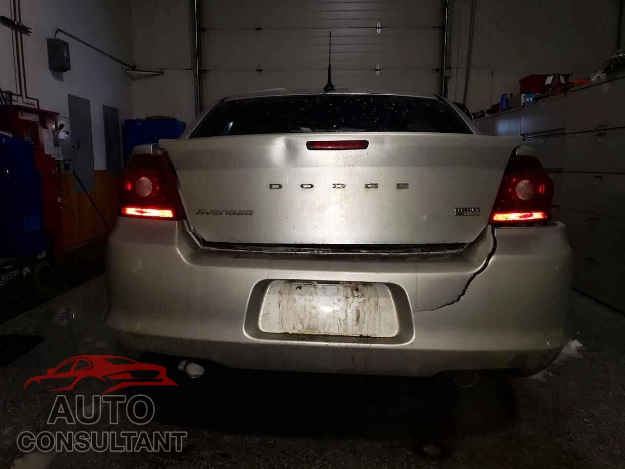 DODGE AVENGER 2011 - 1B3BD2FG2BN528790