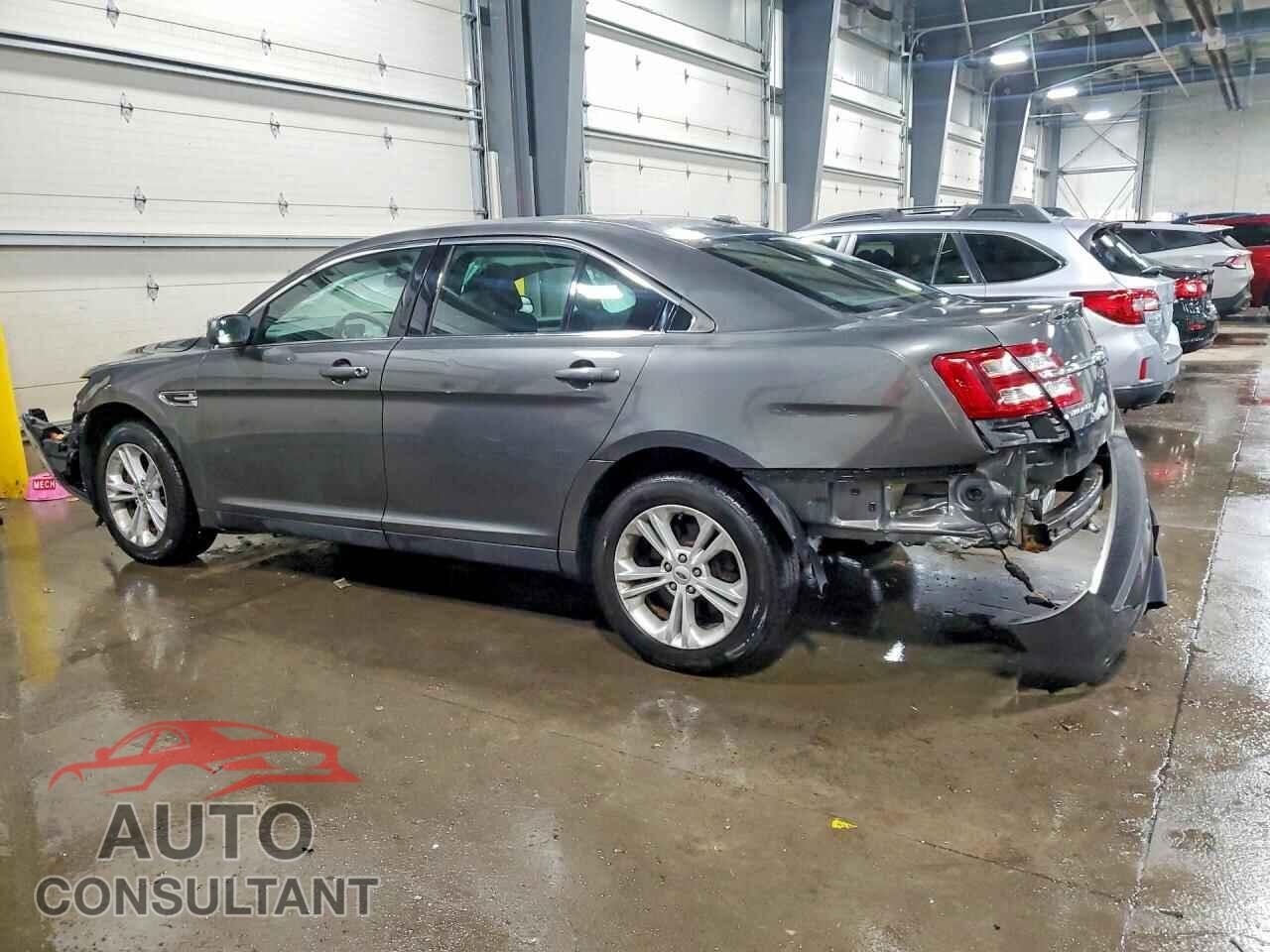 FORD TAURUS 2015 - 1FAHP2H89FG192528