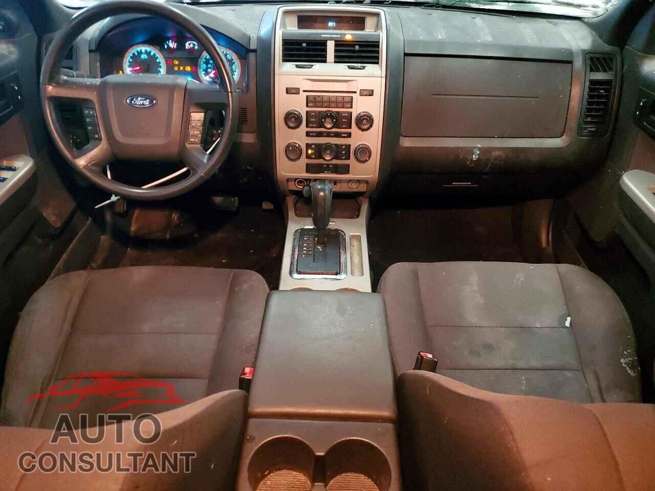 FORD ESCAPE 2010 - 1FMCU0DG4AKC26701